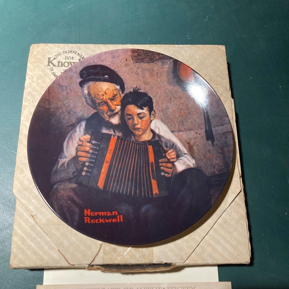 Collector plate from Edwin Knowles, the music maker.